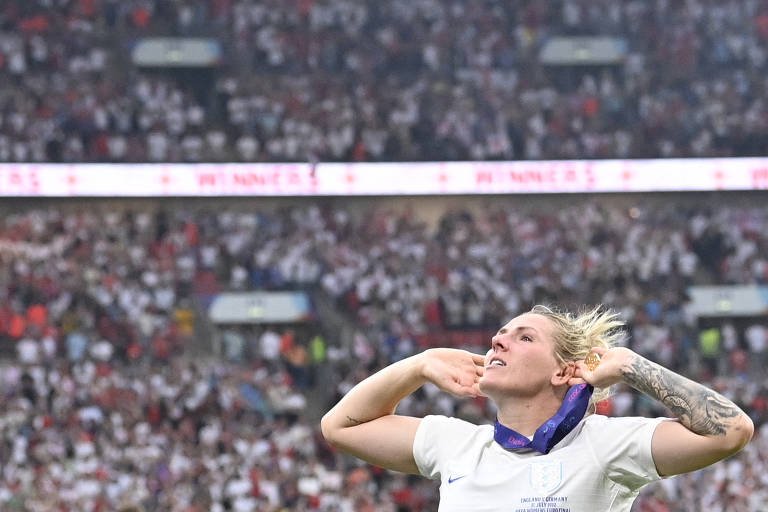 Inglaterra é campeã da Euro feminina diante de 87.192 torcedores em Wembley