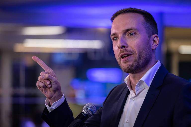 Vinícius Poit (Novo) chega para o debate entre os candidatos à Governo do Estado de São Paulo, promovido pela Rede Bandeirantes 

