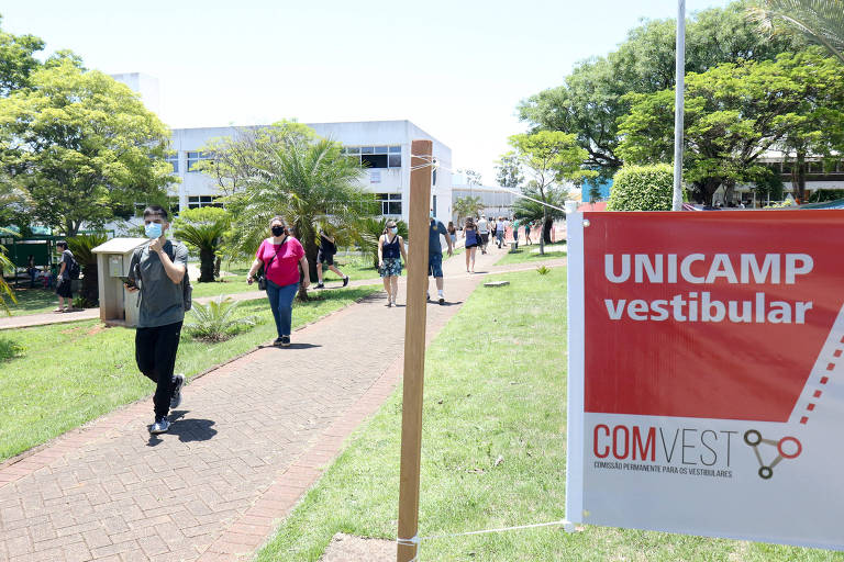 Unicamp faz seu próprio manifesto e cita democracia em risco