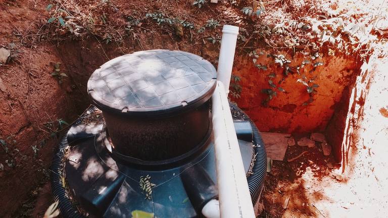 Equipamento de tratamento de esgoto descentralizado da Florescer Brasil para famílias de vilarejos de Coité (CE)