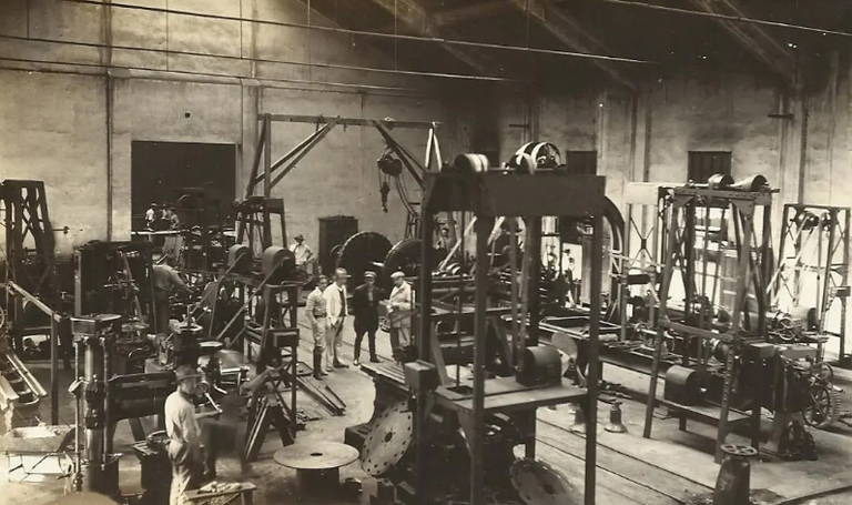A usina foi inaugurada em 1924 e desativada em 1956. Na foto, oficinas mecânicas