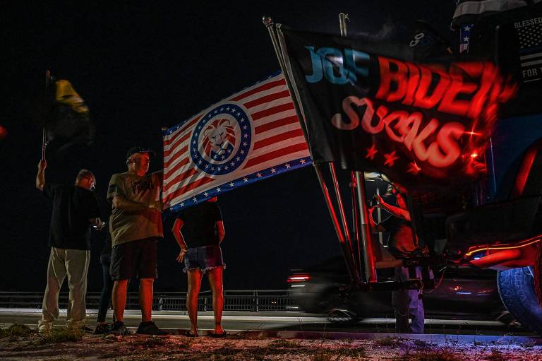 Organizações Trump em processo civil:
A procuradora-geral de Nova York, Letitia James, apura se a Organização Trump fez avaliações fraudulentas dos ativos da companhia na tentativa de obter benefícios econômicos e deduções fiscais.