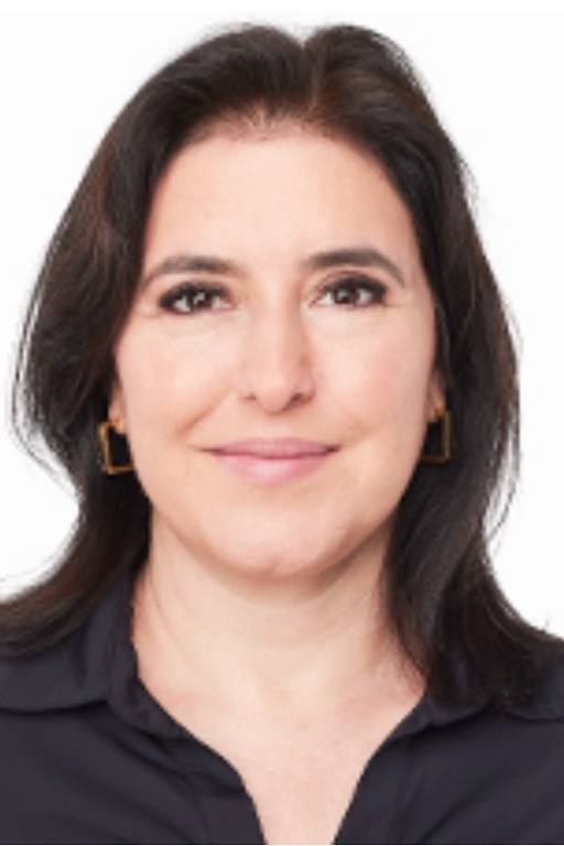 A senadora Simone Tebet (MDB-MS) registrou na noite de sábado (6) sua candidatura à Presidência da República junto ao TSE ao lado da também senadora Mara Gabrilli (PSDB-SP)