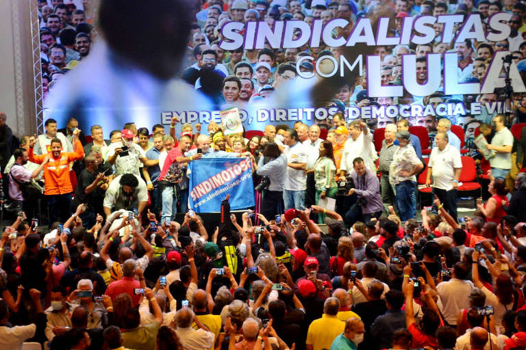 Lula em evento com motoboys do Sindimoto, sindicato da categoria em São Paulo