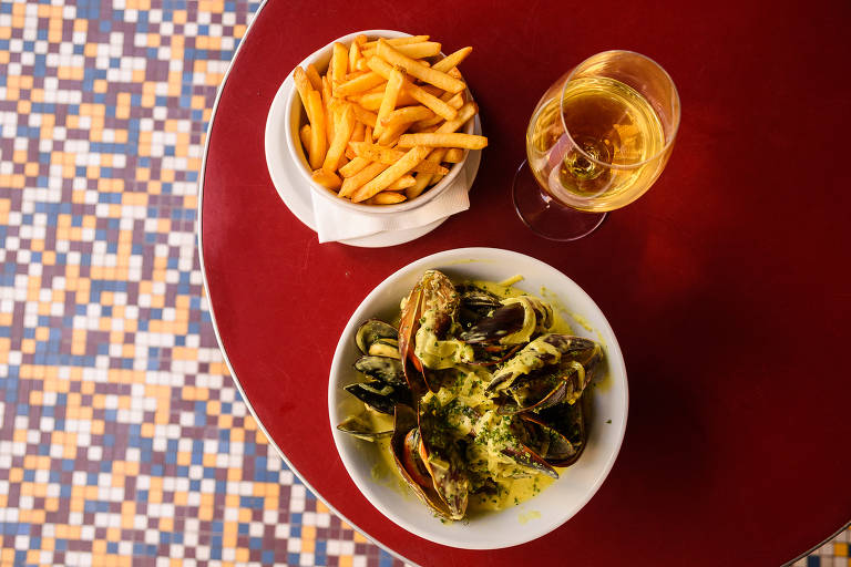 Moules et frites do Le Jazz, uma das receitas do menu do Taste São Paulo