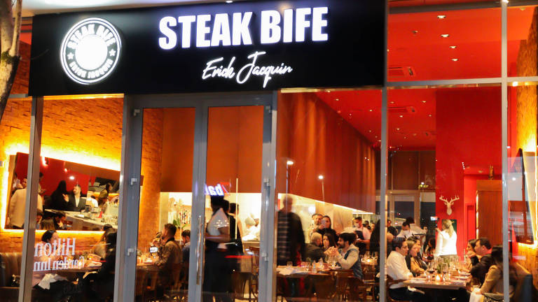 Fachada do Steak Bife, novo restaurante de Erick Jacquin, na avenida Rebouças
