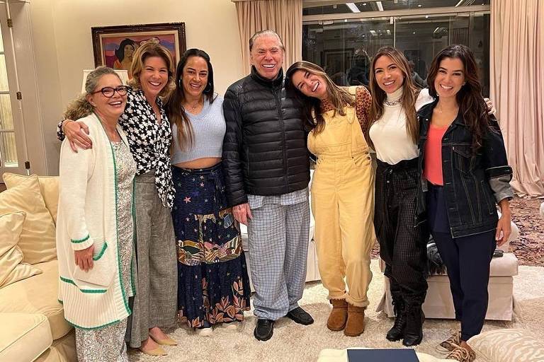 Silvio Santos e família (Foto: Reprodução)