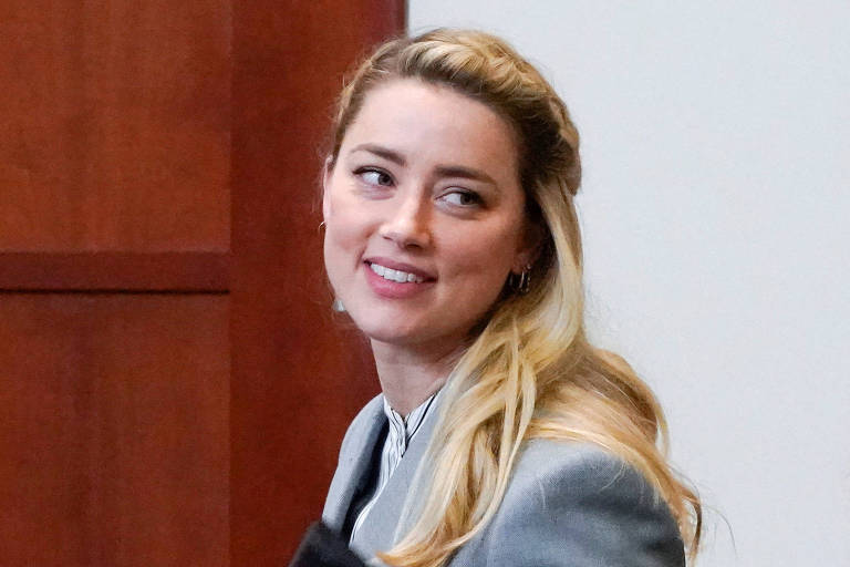 Advogada de Amber Heard diz que atriz não tem condição de pagar US$ 8  milhões a Depp