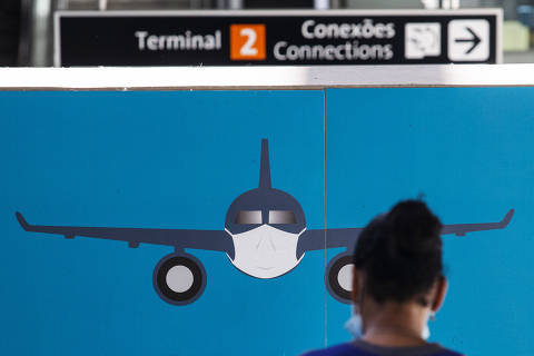 Uso de máscara em aviões e aeroportos deixa de ser obrigatório no Brasil