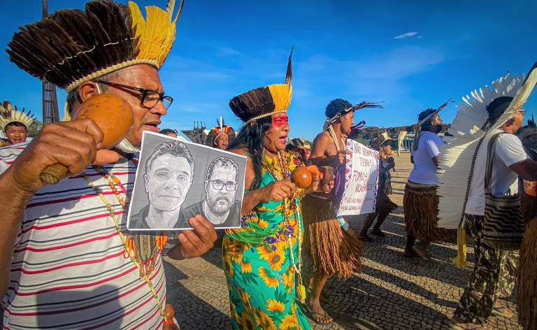 Lideranças indígenas protestam em Brasília contra a tese do marco temporal. Julgamento do tema no STF estava previsto para 23 de junho, mas foi retirado da pauta no início daquele mês e não tem nova data para ocorrer