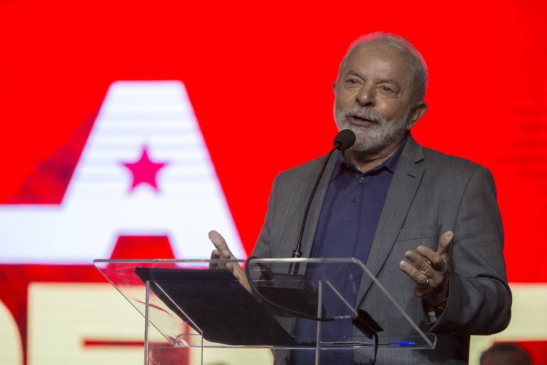 O candidato Lula durante encontro com microempresários em São Paulo