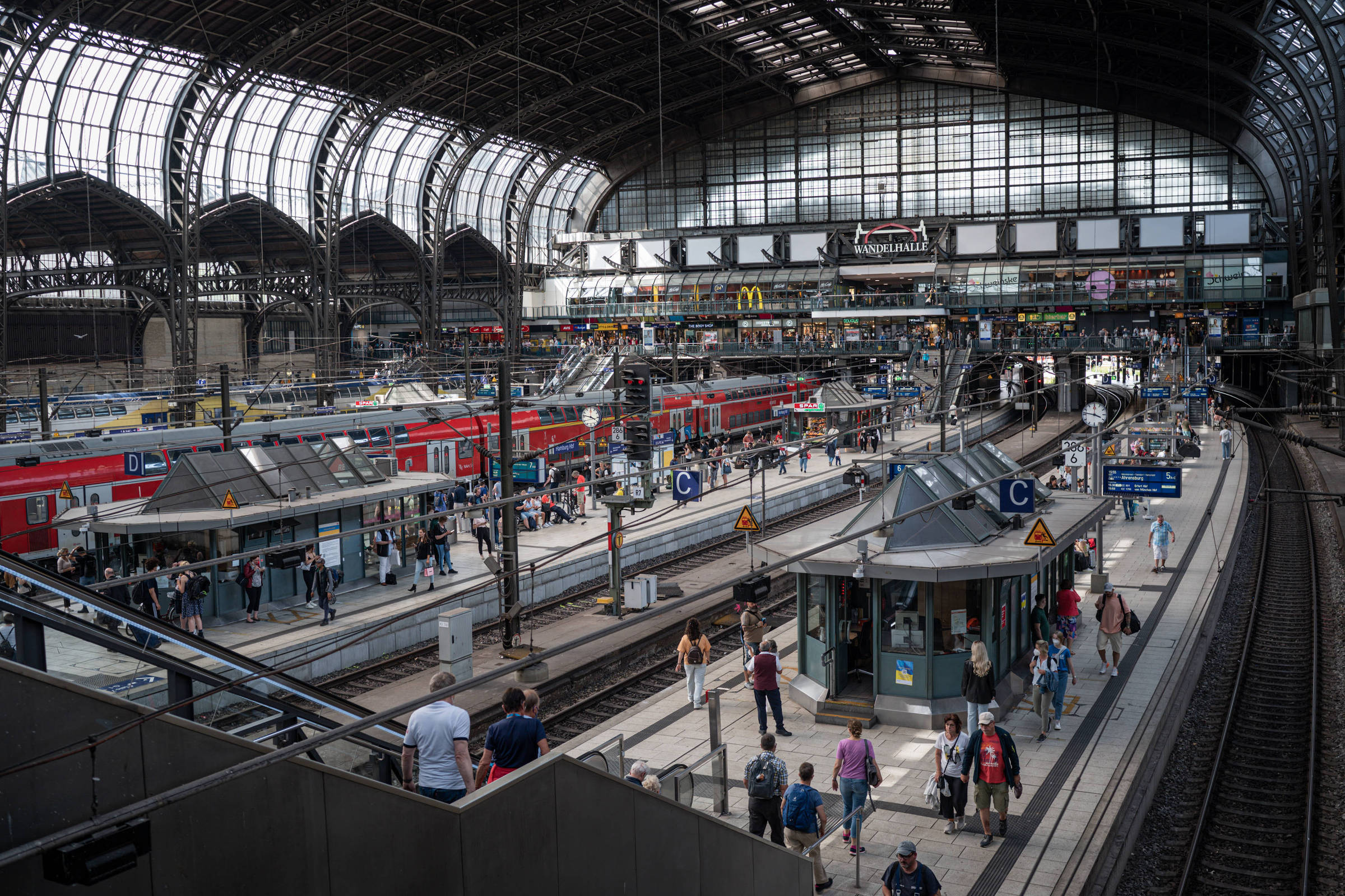 Novas rotas de trem entre Espanha e França têm bilhetes à venda a partir de  € 9 - Agora Europa