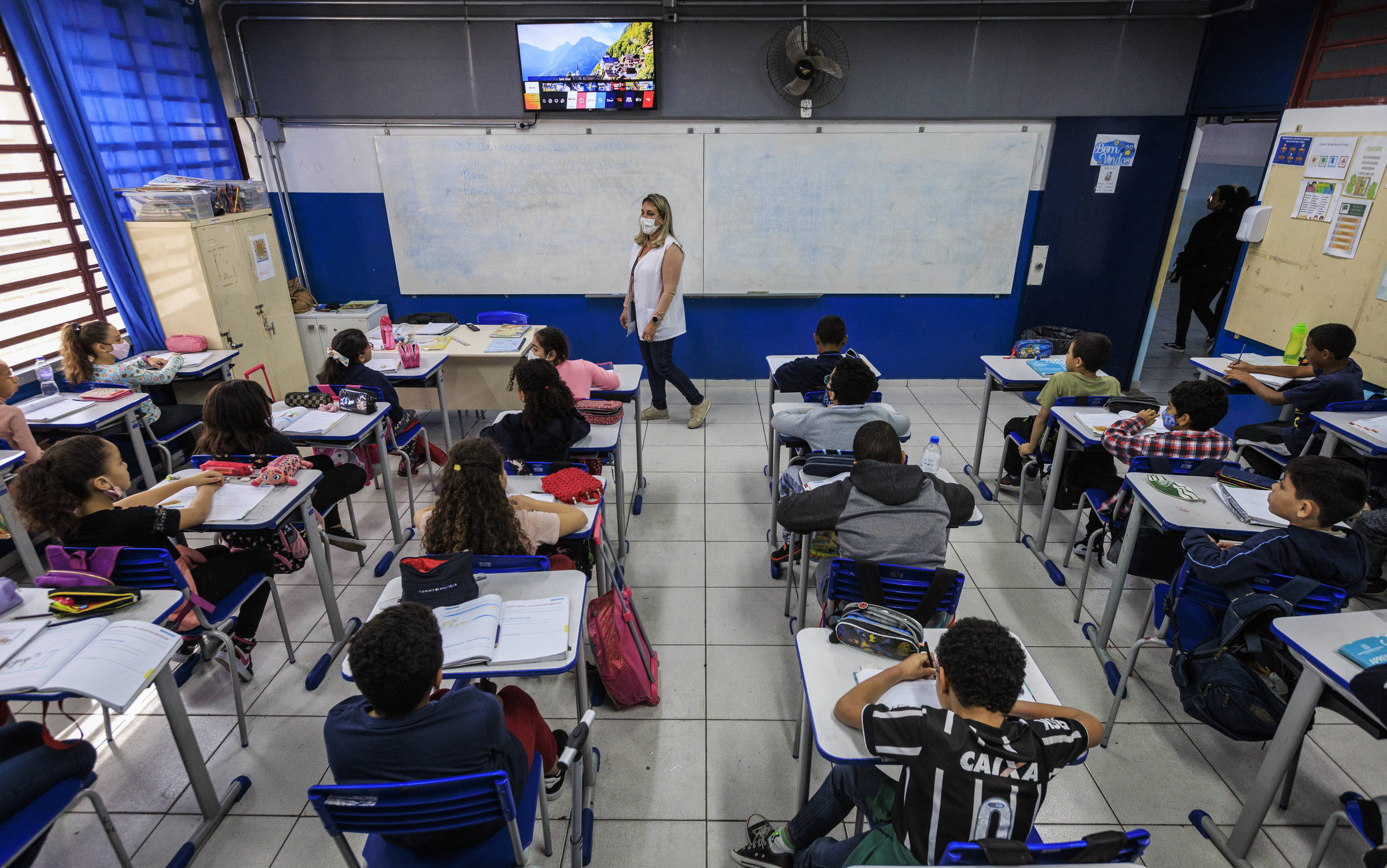 Apenas 8,8% das salas da rede municipal de SP receberam