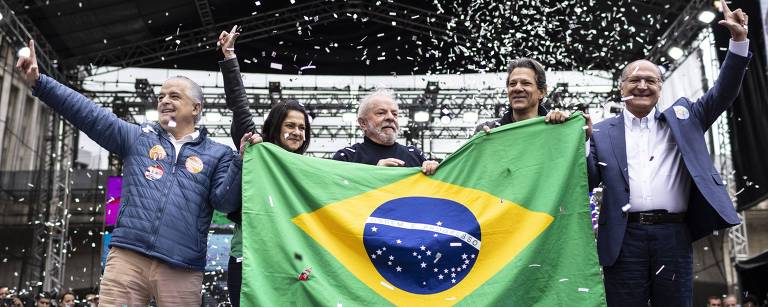 Lula faz comício no vale do Anhangabaú