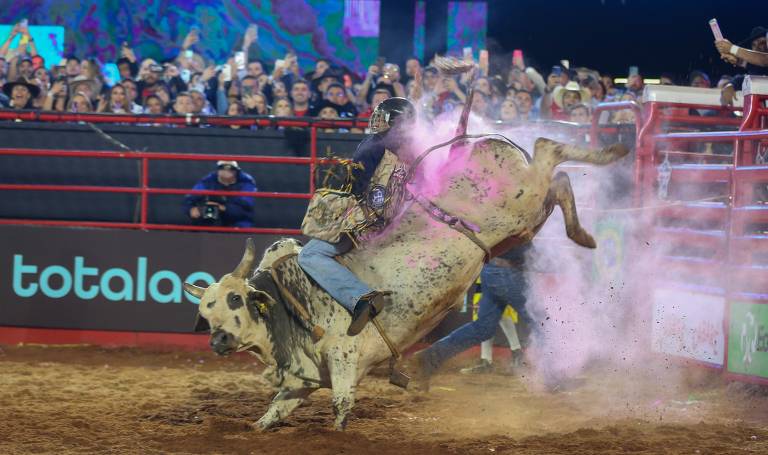 Rodeio de Leme - Aoooo galera de peão!!!!!!!🤠 Mais uma boiada confirmada  para vocês, o que era bom vai ficar ainda melhor!! @ciaderodeiofortaleza 💥