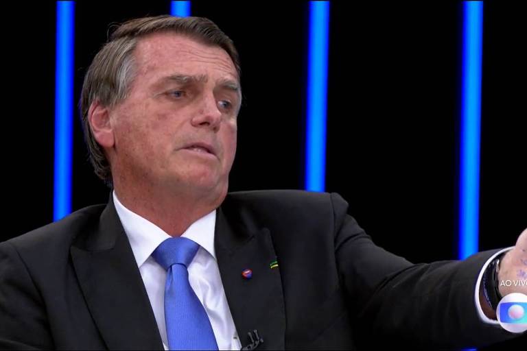 Bolsonaro diz que Globo está 'disposta a tratar melhor quem paga mais' após entrevista de Lula no JN