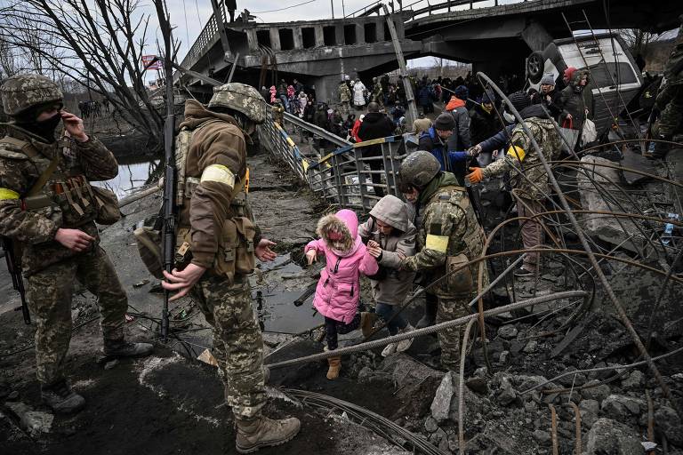 Ucrânia: Ligações de soldados mostram Rússia despreparada - 02/10/2022 - Mundo - Folha