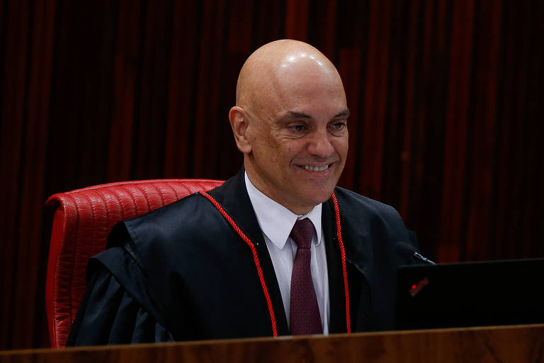 O presidente do TSE, ministro Alexandre de Moraes, preside a sua primeira sessão da corte após a posse