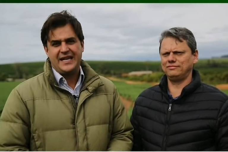Frederico D'Ávila e Tarcísio de Freitas em vídeo de divulgação da campanha do deputado