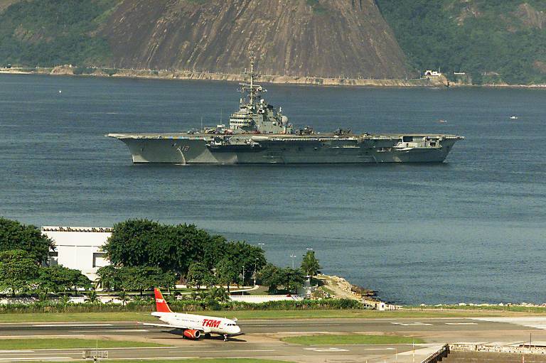 Ele deixou o Brasil no início do agosto, pouco antes da liminar judicial que impedia sua saída, e vem sendo acompanhado em tempo real pelo Greenpeace. Na Turquia, sua iminente chegada era alvo de protestos