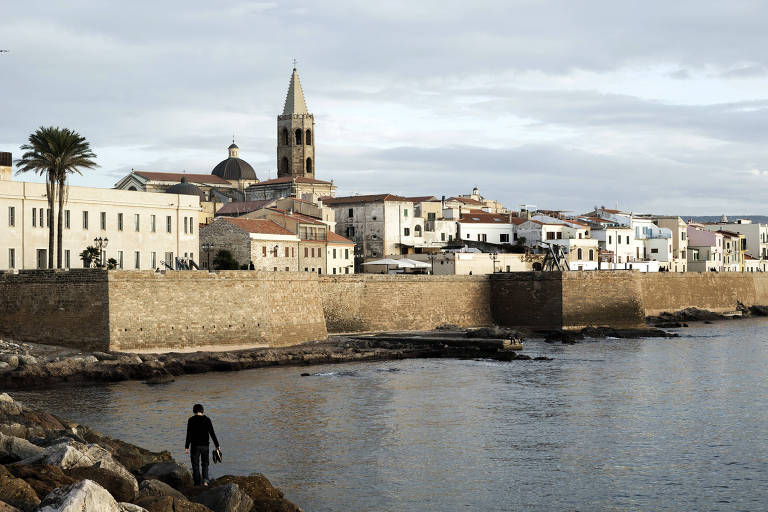 Costa de Alghero, cidade na ilha italiana da Sardenha
