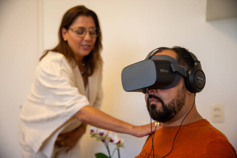 Psicologia seleciona pessoas para tratamento de fobias com uso de realidade  virtual