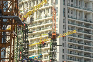 Construção de novos prédios em São Paulo