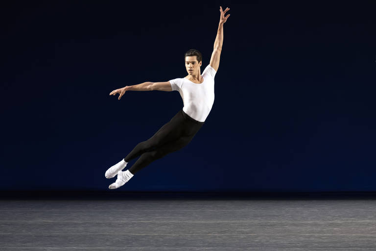 Jovani Furlan em montagem de 'Agon' no New York City Ballet