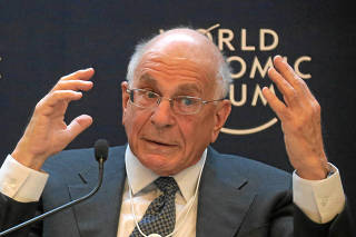Improving Decision-Making - Thinking, Fast and Slow: Daniel Kahneman