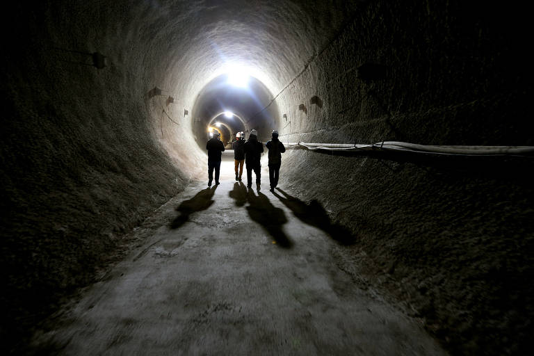 Tatuzão retoma escavação de túnel do metrô da linha 6-laranja