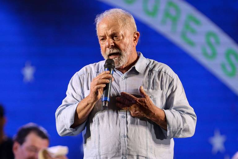O ex-presidente Luiz Inácio Lula da Silva (PT) durante comício em Manaus em agosto