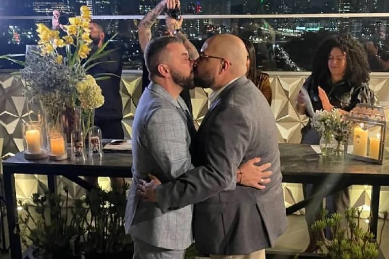 Fernando Poli e Tiago Abravanel se casam no civil