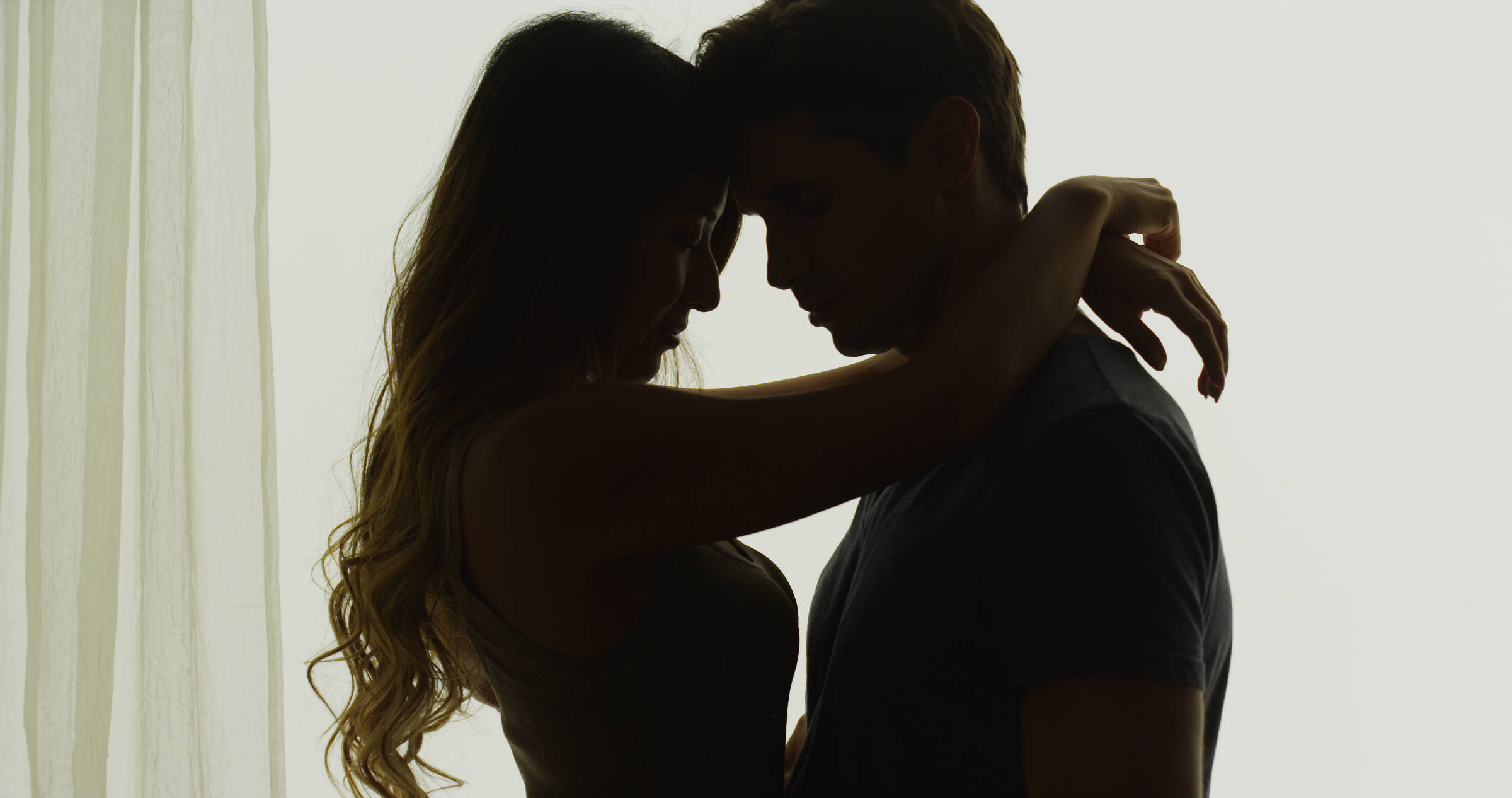É melhor se expor no amor e no sexo ou evitar encontros?