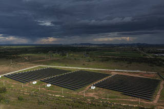 Usina de Energia Solar de Boa Vista, na periferia da cidade