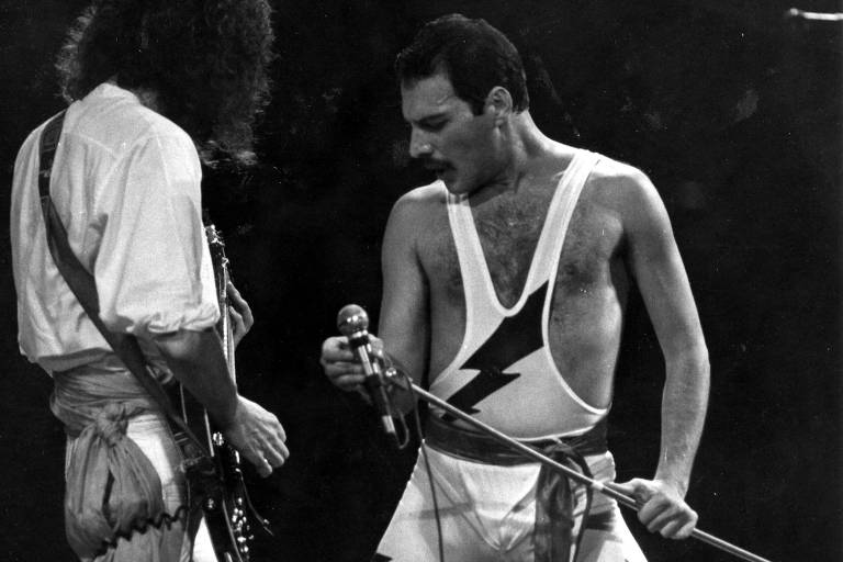O cantor Freddie Mercury, do Queen, durante show no Rock in Rio