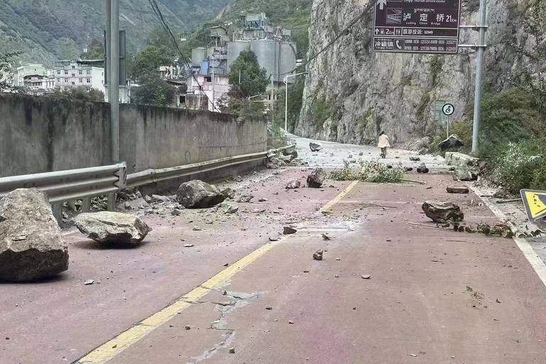 Terremoto no sudoeste da China deixa mais de 65 mortos