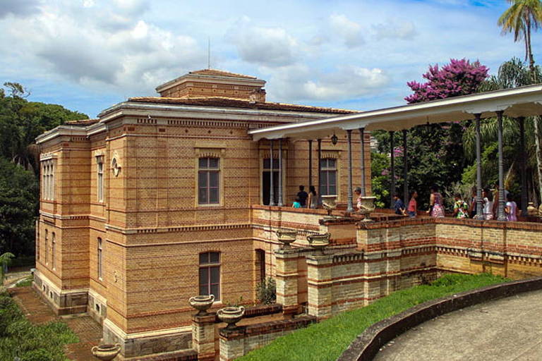 fachada de museu