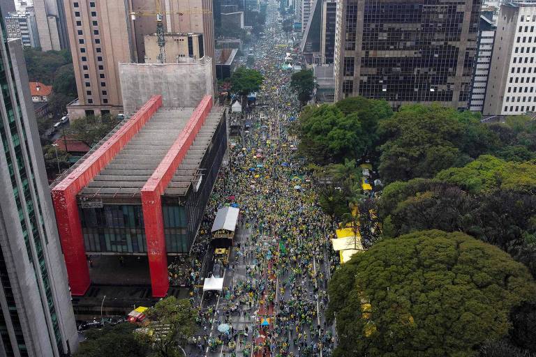 Apoiadores do presidente Jair Bolsonaro durante ato na avenida Paulista