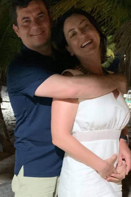 O ex-juiz Sergio Moro e a mulher, Rosângela Moro, no Réveillon de 2020 