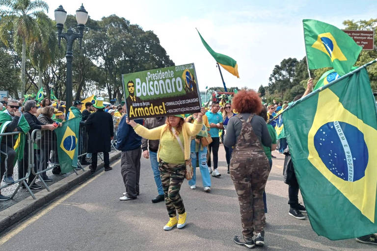 Ato de apoio ao presidente Jair Bolsonaro (PL) em Curitiba
