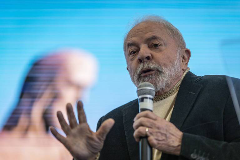 O ex-presidente Luiz Inácio Lula da Silva em encontro com trabalhadoras domésticas no Sindicato dos Metalúrgicos do ABC
