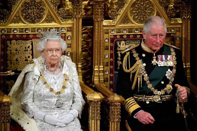 Entenda por que monarquias persistem como sistema político e exercem fascínio