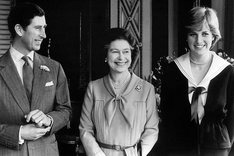 Reação à morte de Diana marcou reinado de Elizabeth 2ª, analisam leitores da Folha