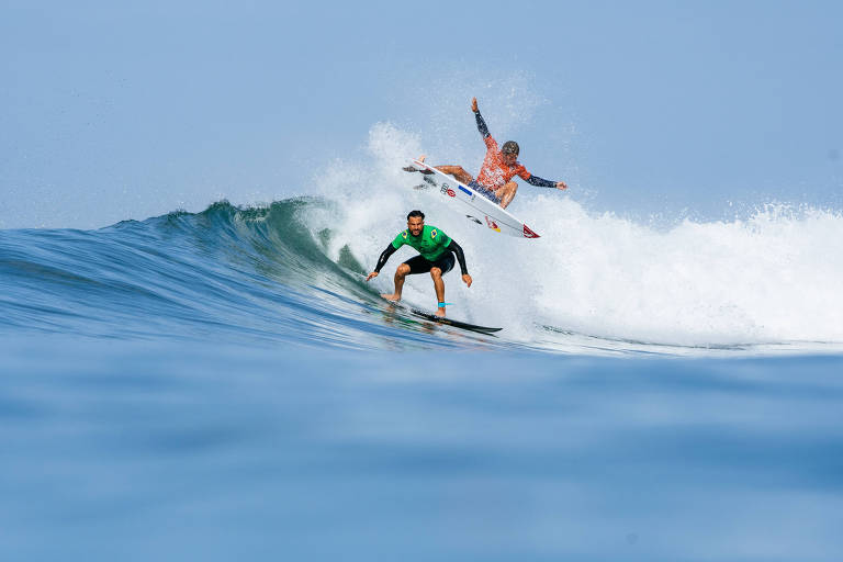 SAN CLEMENTE, CALIFORNIA - SEPTEMBER 8: WSL Champion Italo Ferreira of Brazil and Kanoa Igarashi of Japan surf in Match 1 at the Rip Curl WSL Finals on September 8, 2022 at San Clemente, California. (Photo by Pat Nolan/World Surf League)