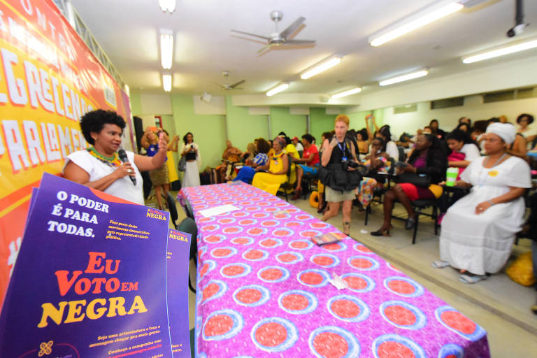 Cotas raciais viram plataforma política de candidatos ao Legislativo