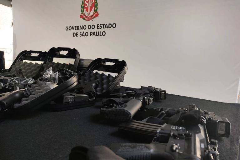 Fuzis israelenses e pistolas Glock entregues pelo Governo de São Paulo à Polícia Civil nesta sexta (9.set)