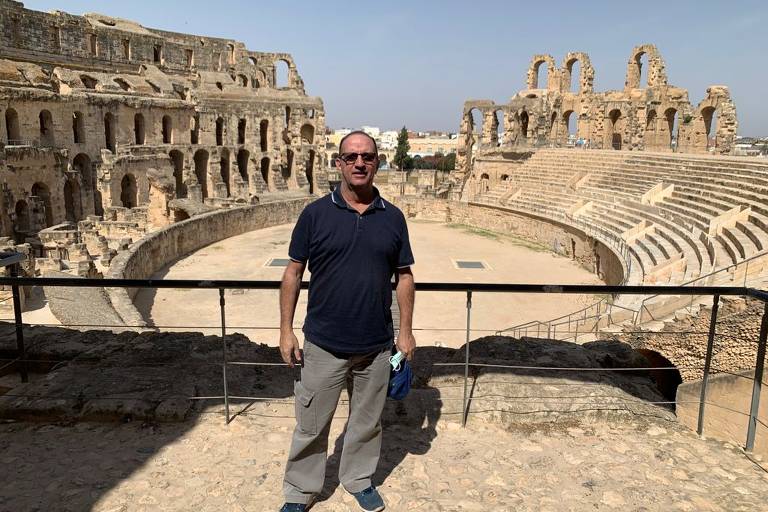 Marcos Uchôa no Coliseu de El Jemm, na Tunísia