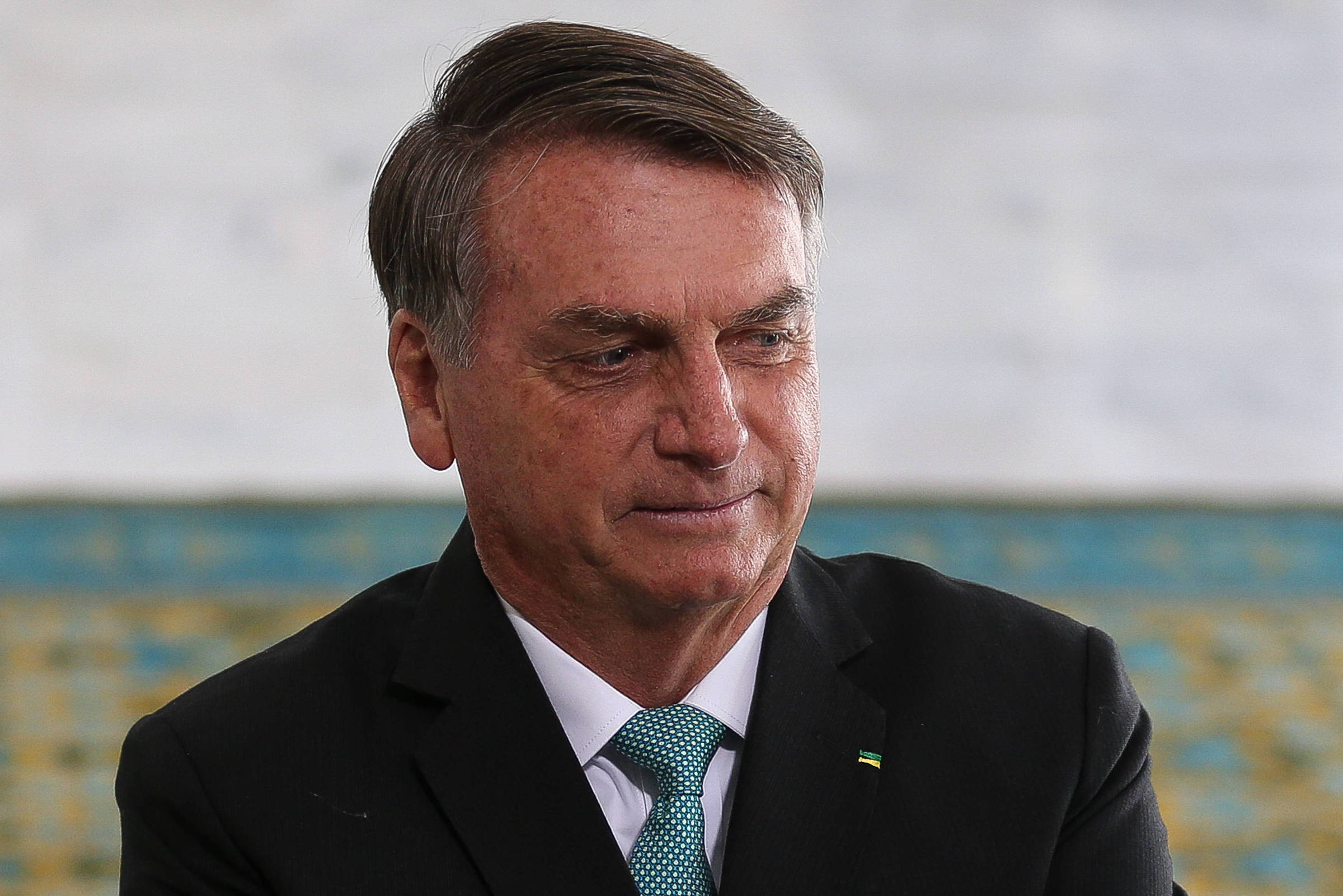 Datafolha: Bolsonaro é Visto Como O Que Mais Ataca Mulher - 10/09/2022 ...