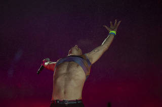 Chris Martin, do Coldplay, se apresenta no Rock in Rio 2022