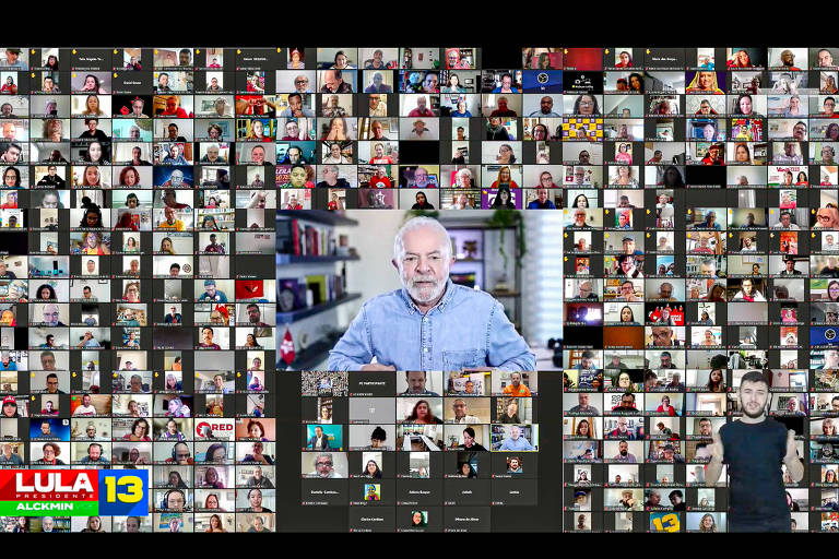 Candidato a presidência pelo PT, Luiz Inácio Lula da Silva participa de encontro com comunicadores dos partidos aliados, centrais sindicais e movimentos sociais